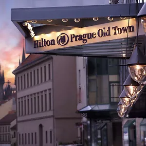 Hilton Old Town Отель